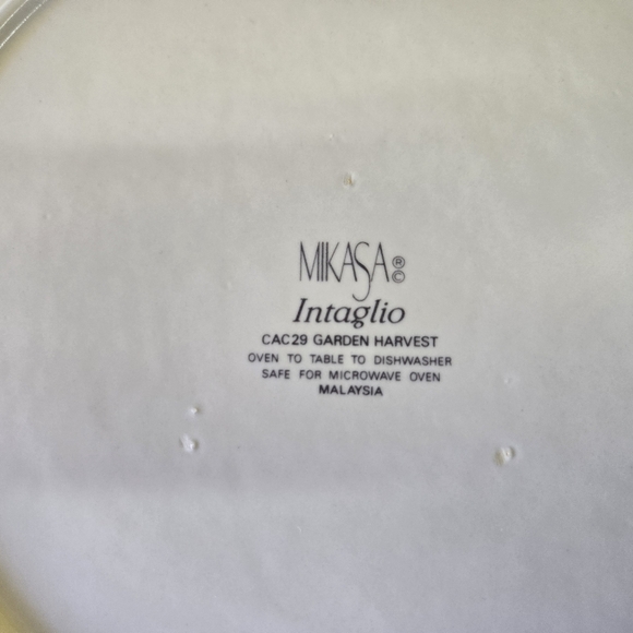 Mikasa Intaglio GardenHarvest 9.5" Tart Round OvenTable Baking Dish CAC29 - Picture 5 of 7